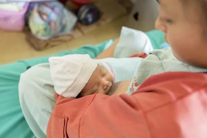 Tuần lễ thế giới nuôi con bằng sữa mẹ: WHO và UNICEF cảnh báo về tiếp thị sữa công thức dành cho trẻ em tại Việt Nam