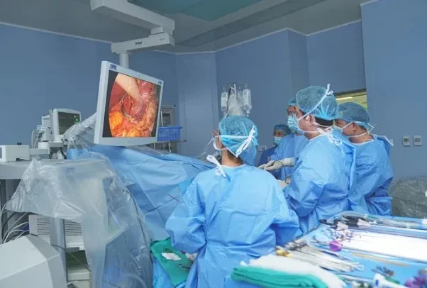 Thực hiện thành công ca ghép gan bất đồng nhóm máu ABO giữa người hiến và người nhận