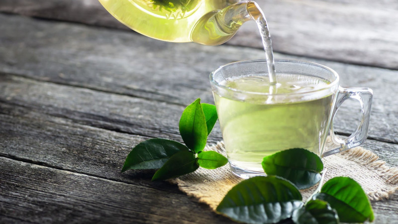 Lợi ích bất ngờ khi uống trà xanh mỗi sáng
