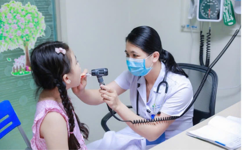 Bụi mịn gây hại đến sức khỏe trẻ em như thế nào?