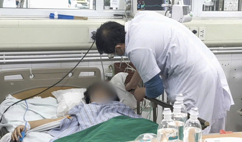 Đà Nẵng: Cô gái mắc viêm não tự miễn hiếm gặp