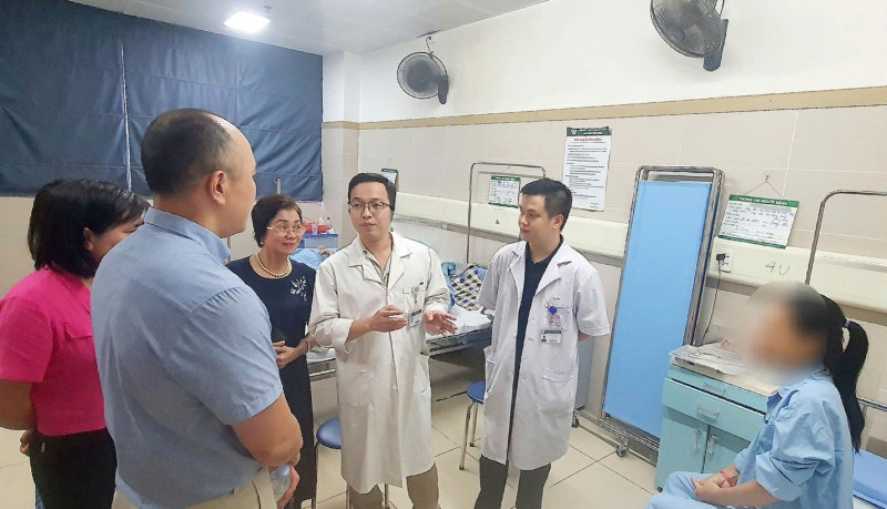 Dấu hiệu ung thư da chỉ bằng 1 nốt nhỏ sẫm màu trên da