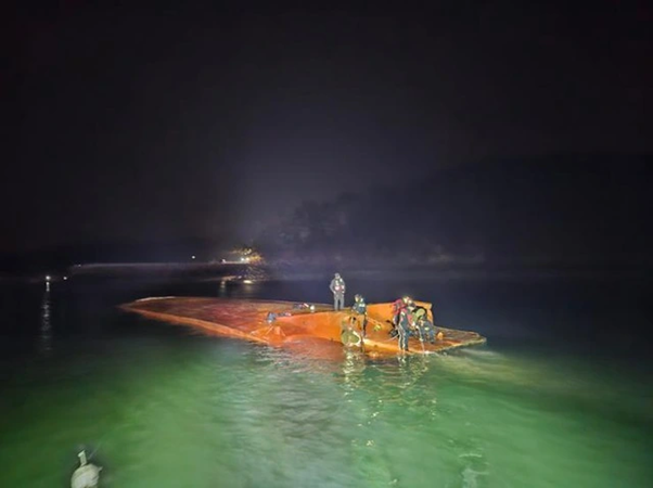 Hàn Quốc: Quyền Tổng thống Choi Sang-mok chỉ đạo toàn lực ứng phó vụ lật phà nghiêm trọng