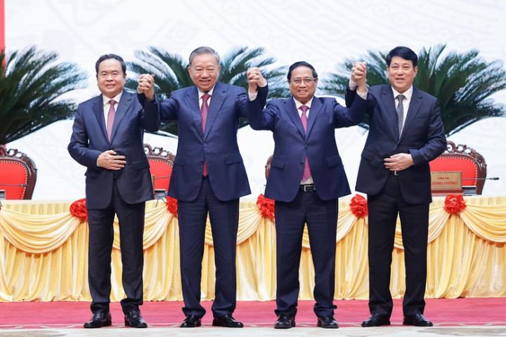ĐỔI MỚI, SÁNG TẠO, TĂNG TỐC, BỨT PHÁ, ĐƯA ĐẤT NƯỚC VỮNG BƯỚC TIẾN VÀO KỶ NGUYÊN VƯƠN MÌNH, PHÁT TRIỂN GIÀU MẠNH, VĂN MINH, THỊNH VƯỢNG CỦA DÂN TỘC