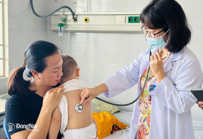 Ứng phó với sự gia tăng bệnh hô hấp dịp cuối năm