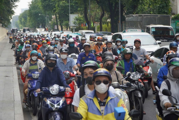 Ùn tắc giao thông tại TP.HCM gia tăng sau khi nghị định 168 có hiệu lực