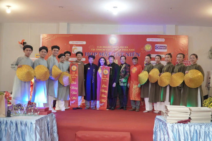 Tiệc Tất Niên và Ra Mắt Câu Lạc Bộ Doanh Nhân Họ Hà Phía Nam: Khép lại một năm thành công, mở ra những cơ hội mới cho năm 2025