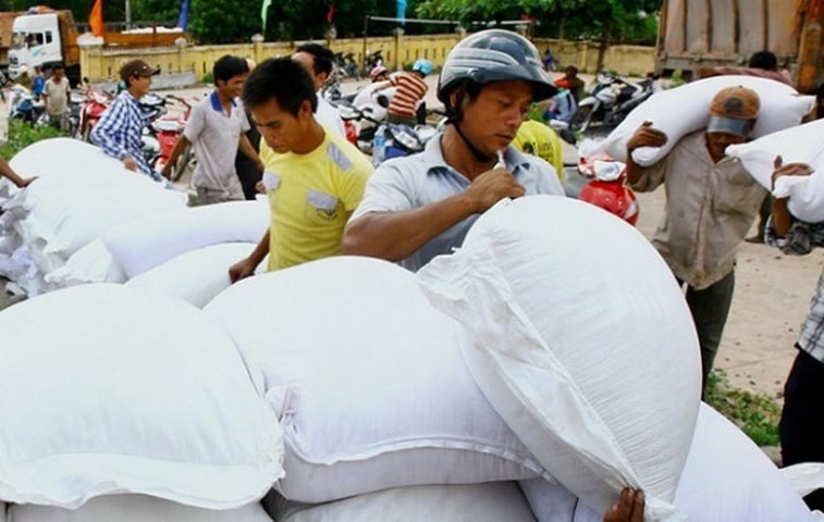 Hỗ trợ gạo cho tỉnh Sóc Trăng dịp Tết Nguyên đán Ất Tỵ