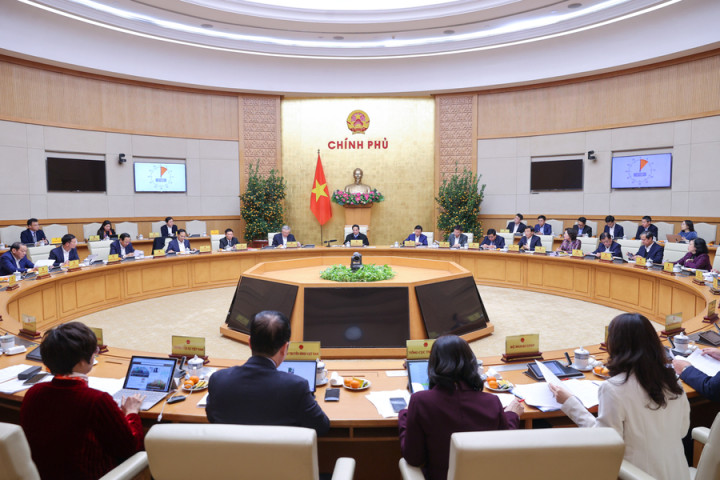 Thủ tướng Phạm Minh Chính họp Thường trực Chính phủ cùng với các bộ, ngành đánh giá tình hình Tết và triển khai nhiệm vụ trọng tâm sau Tết