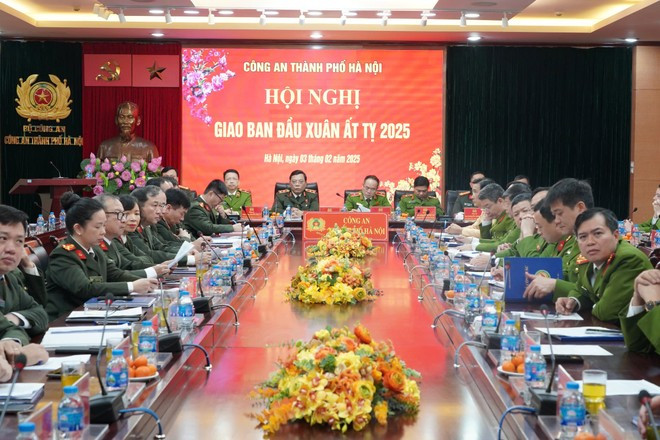 Công an Hà Nội đảm bảo Tết Ất Tỵ 2025 an ninh, an toàn, an bình