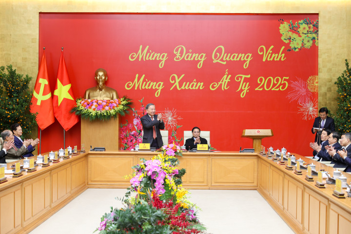 Chương trình gặp mặt "Mừng Đảng quang vinh, mừng Xuân Ất Tỵ 2025"