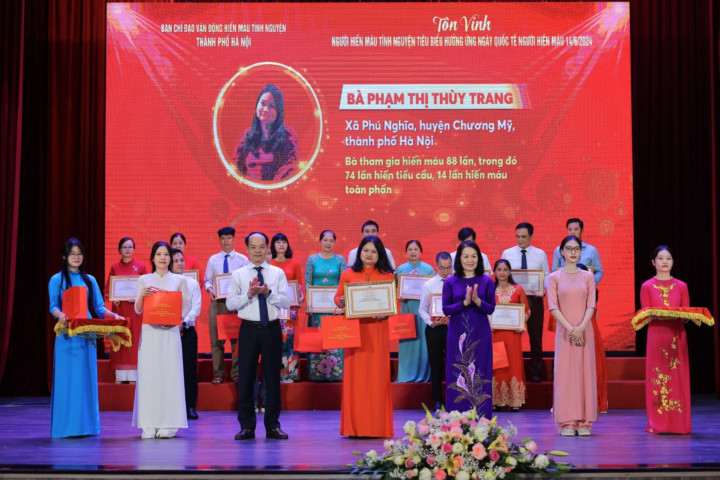 Gặp gỡ cô giáo hiến máu tình nguyện 100 lần và đăng ký hiến tặng mô, tạng, xác