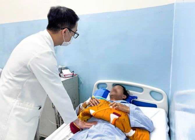 Cứu thành công ca đau bụng cấp hiếm gặp do bóc tách động mạch mạc treo tràng trên