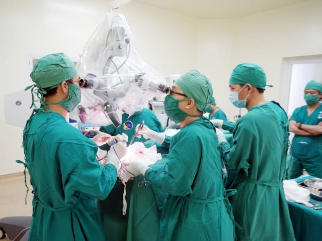 Cơn đau đầu "chưa từng có" suýt lấy mạng người phụ nữ 47 tuổi