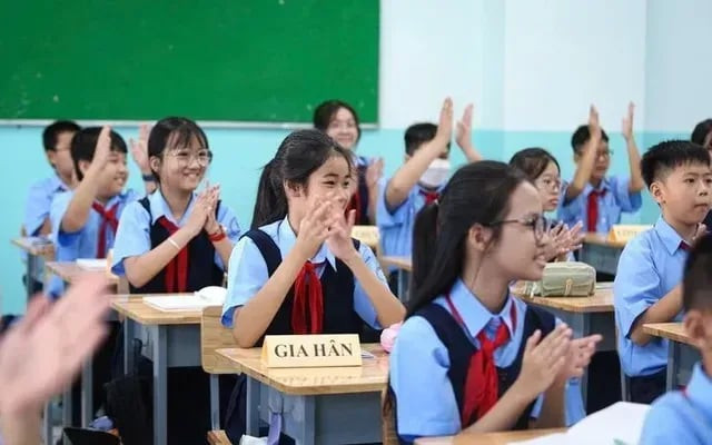 Bộ Chính trị quyết định miễn học phí cho học sinh từ mầm non đến hết THPT công lập