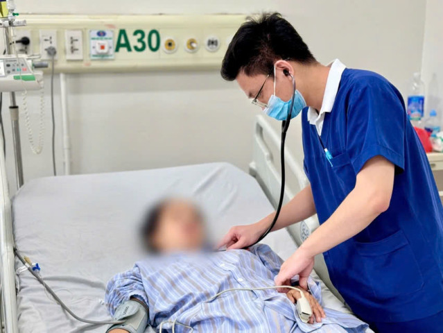 Hà Nội: Người phụ nữ bị viêm màng não, hôn mê sâu do không điều trị dứt điểm viêm tai giữa