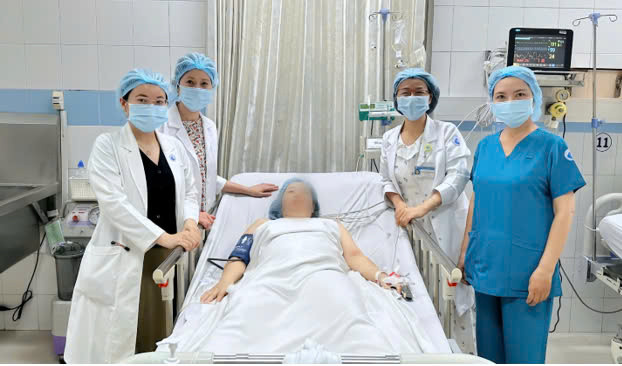 TP. Hồ Chí Minh: Hai bệnh viện phối hợp cứu sống mẹ con thai phụ bị bệnh lý tim rung nhĩ – cuồng nhĩ nặng