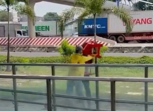 Công an TP.HCM xem xét xử lý nghiêm vụ bảo vệ ga metro và tài xế đánh nhau