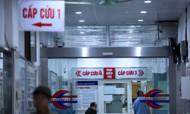 Hà Nội: Bé gái 8 tuổi nhập viện vì trầm cảm