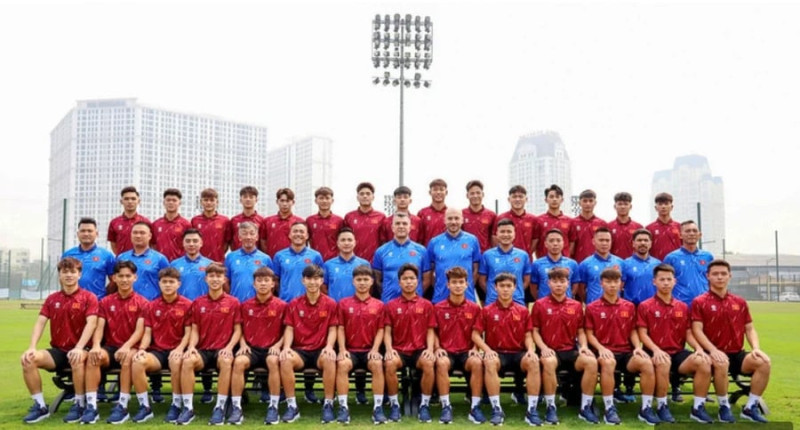 Thủ tướng gửi thư khen khích lệ tinh thần Đội tuyển bóng đá nam U17 quốc gia