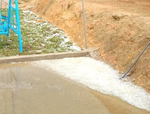 Nghệ An: Mưa lớn kèm dông lốc, gió giật mạnh gây thiệt hại nhiều tài sản