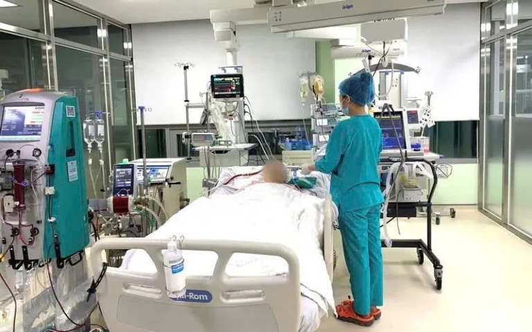 Hà Nội: Can thiệp ECMO cứu bệnh nhân nam 71 tuổi mắc cúm A trong tình trạng nguy kịch