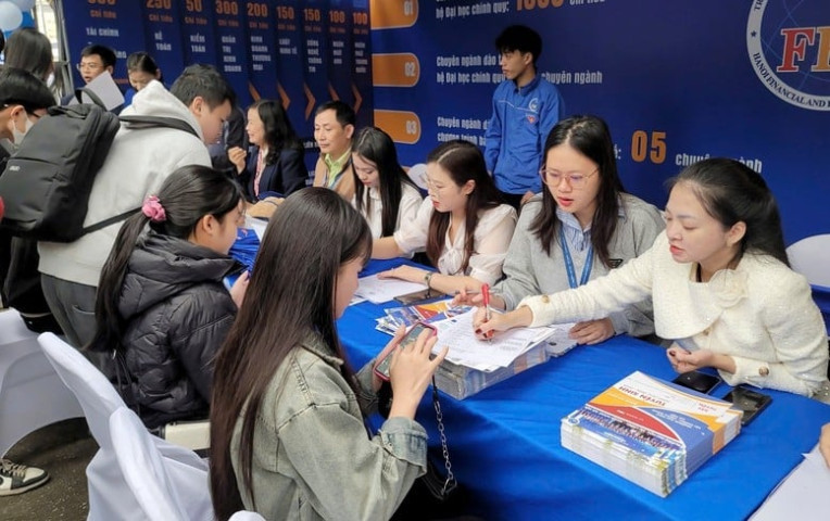 Bộ Giáo dục và Đào tạo yêu cầu rà soát tổ hợp xét tuyển, bảo đảm công bằng và chất lượng