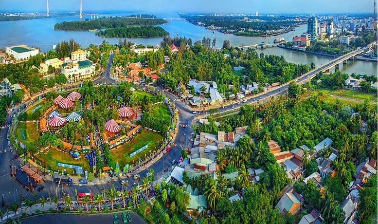 Sáp nhập tỉnh thành, mở hướng ra biển để 'vươn mình mạnh mẽ'