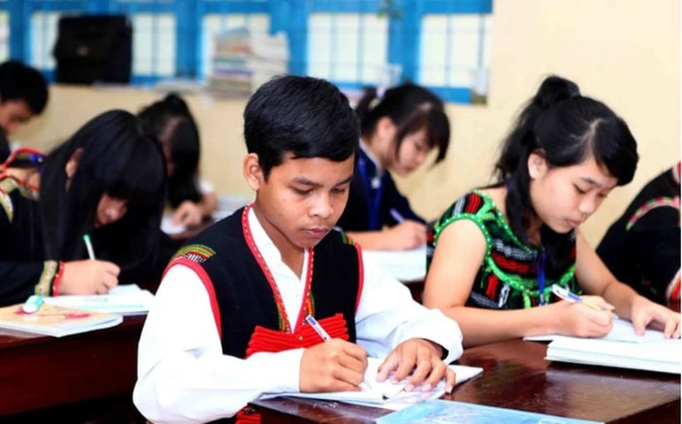 Lịch nghỉ lễ 30/4 và 1/5 của học sinh cả nước