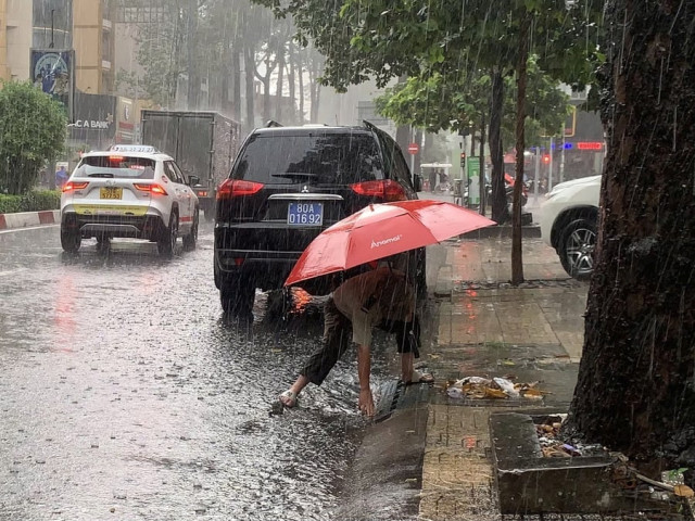  Cảnh báo khu vực Tây Nguyên và Nam Bộ có mưa dông cục bộ