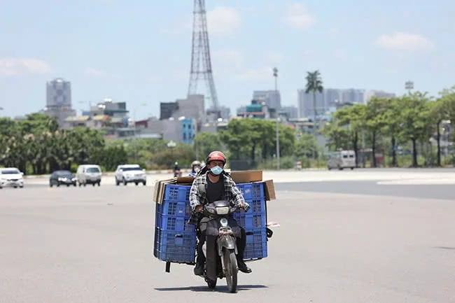 Dự báo thời tiết ngày 4/5: Nắng nóng diện rộng, chiều tối mưa dông cục bộ