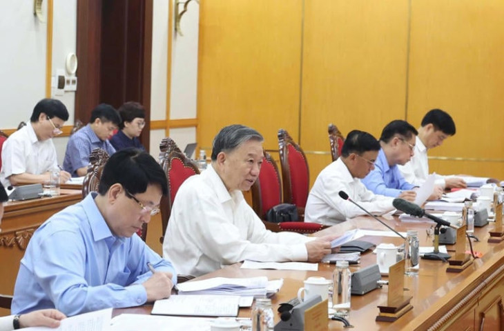 Kịp thời chi trả chế độ, chính sách về thực hiện sắp xếp bộ máy