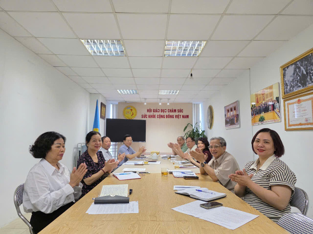 Hội Giáo Dục Chăm Sóc Sức Khỏe Cộng Đồng họp Ban tổ chức thi đua khen thưởng nhân dịp kỷ niệm 135 năm ngày sinh Chủ tịch Hồ Chí Minh
