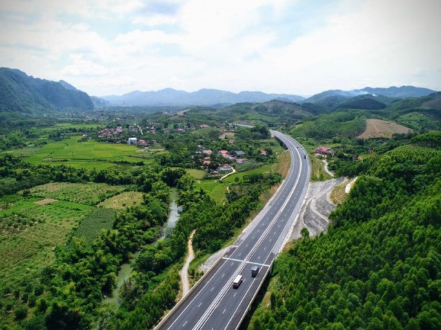 Công trình công – quản trị tư