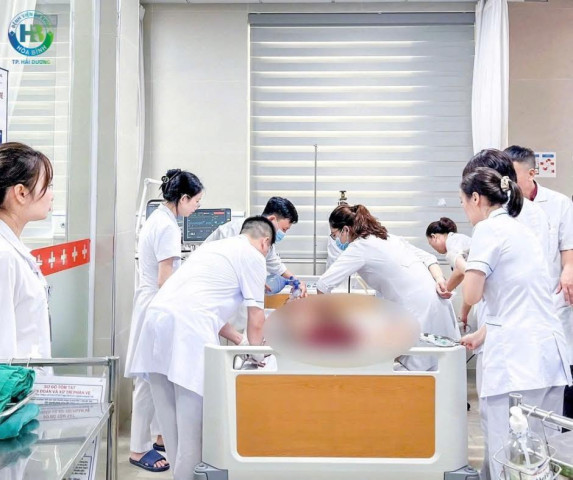 Hải Dương: Kịp thời cứu sống bệnh nhi 13 tuổi bị đuối nước không có người nhà đi cùng