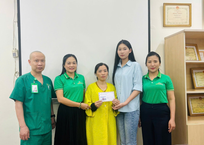 Top 25 Hoa hậu Việt Nam 2024 Hiền Nhi lan toả hành trình thiện nguyện tại Bệnh viện Việt Đức
