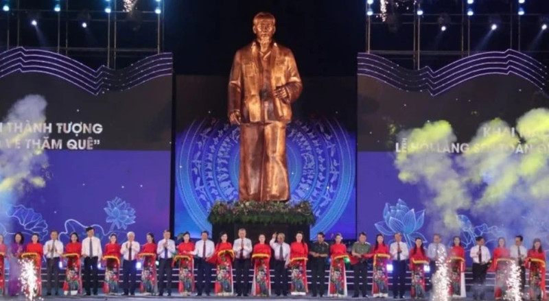 Tổng Bí thư Tô Lâm dự khai mạc Lễ hội Làng Sen toàn quốc 2025