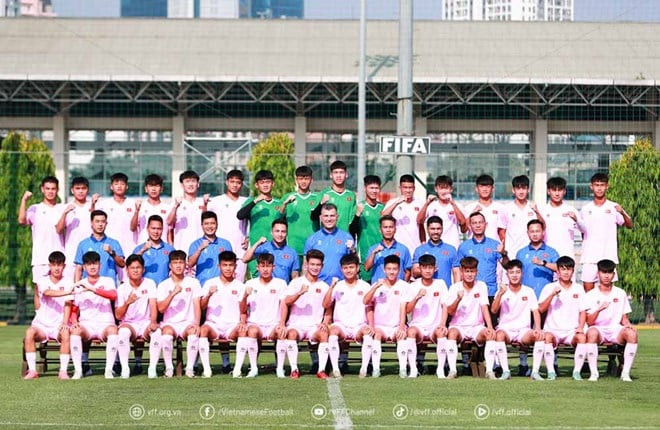 U16 Việt Nam lên đường sang Trung Quốc dự giải quốc tế