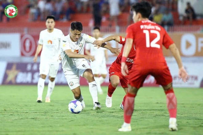Cuộc đua trụ hạng giữa Bình Định, Đà Nẵng căng thẳng đến phút chót