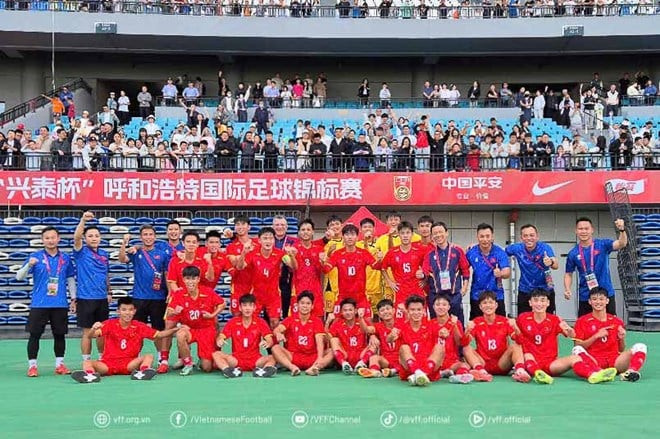 Huấn luyện viên Cristiano Roland tự hào về U16 Việt Nam