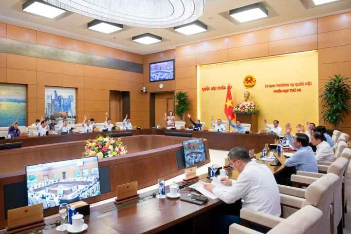 Từ hôm nay, vợ chồng được tự quyết số con, thời điểm và khoảng cách sinh