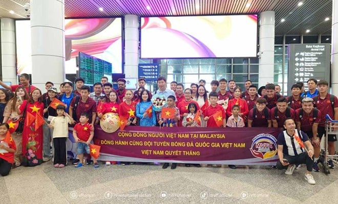 Tuyển Việt Nam được chào đón khi đến Malaysia