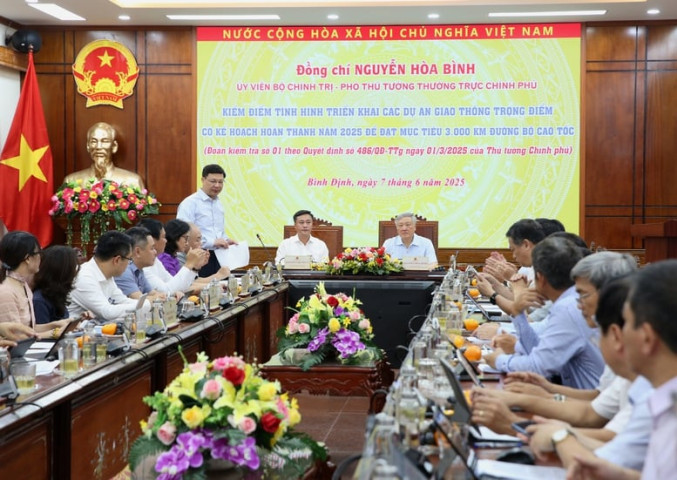 Dồn lực thi công, hoàn thành 4 dự án quan trọng thuộc tuyến cao tốc Bắc-Nam phía đông