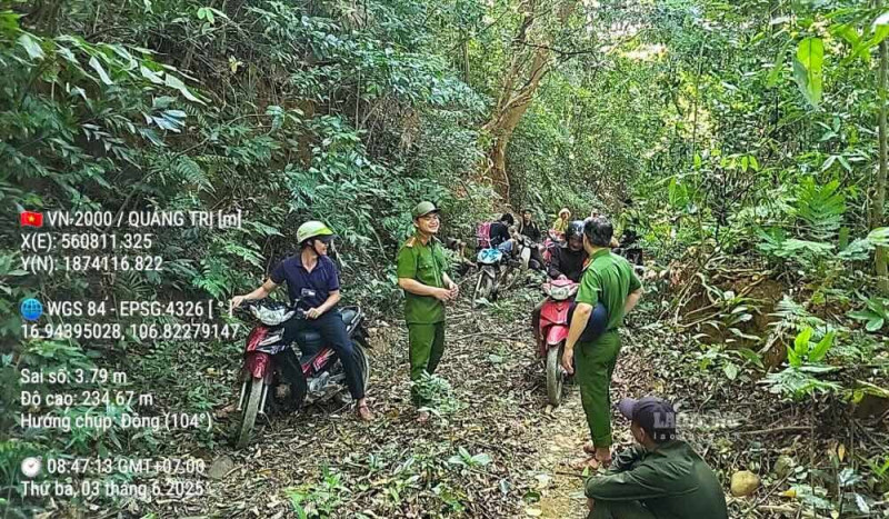 Vàng tặc ở sâu trong rừng phòng hộ, vẫn chưa rõ bao giờ phá hầm vàng trái phép