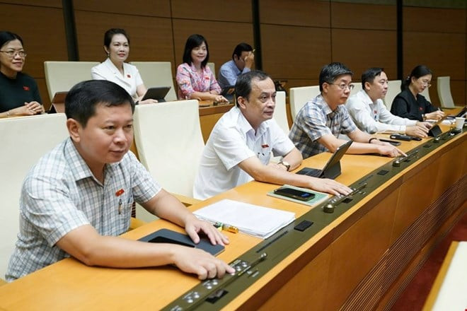 Quốc hội thông qua sửa đổi Hiến pháp, kết thúc hoạt động cấp huyện từ ngày 1.7