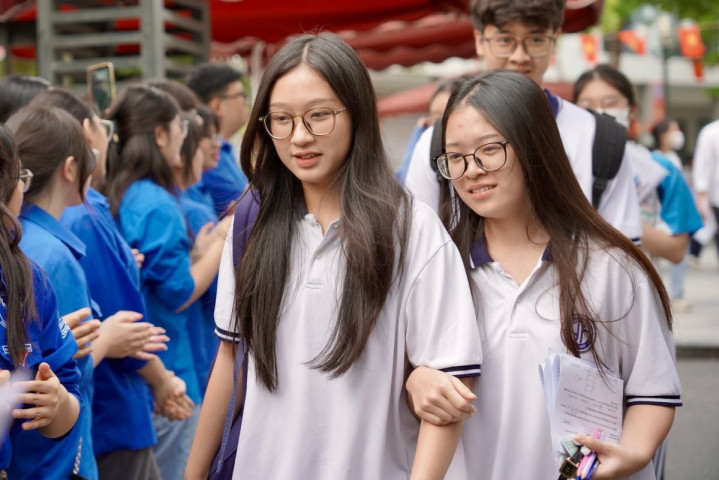 Đề thi tốt nghiệp THPT môn Toán phân hóa cao, thí sinh nói khó đạt 8 điểm