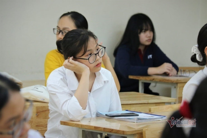 Cách giúp đầu óc thoải mái, giảm căng thẳng cho trẻ trong mùa thi