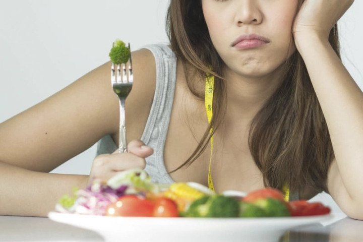 Tác hại khi áp dụng chế độ ăn giảm cân không đúng cách