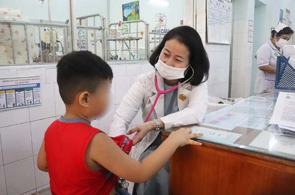 Nắng nóng và biến đổi khí hậu làm tăng nguy cơ ngộ độc thực phẩm ở trẻ