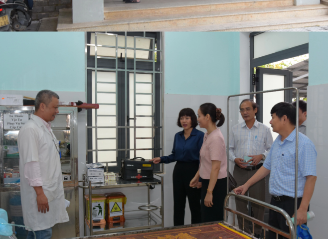 Lãnh đạo Sở Y tế thành phố Huế kiểm tra công tác ứng phó cơn bão số 12